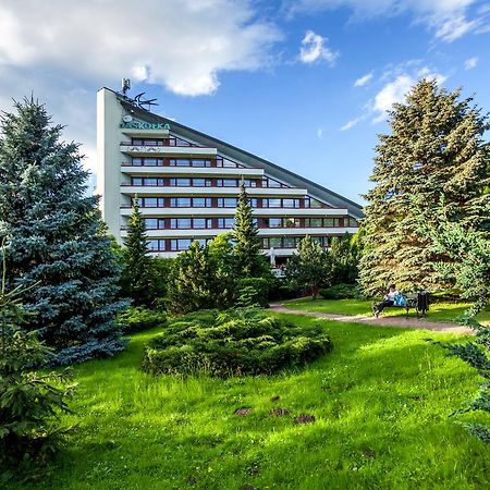 Hotel Jaskolka 乌斯特龙 外观 照片