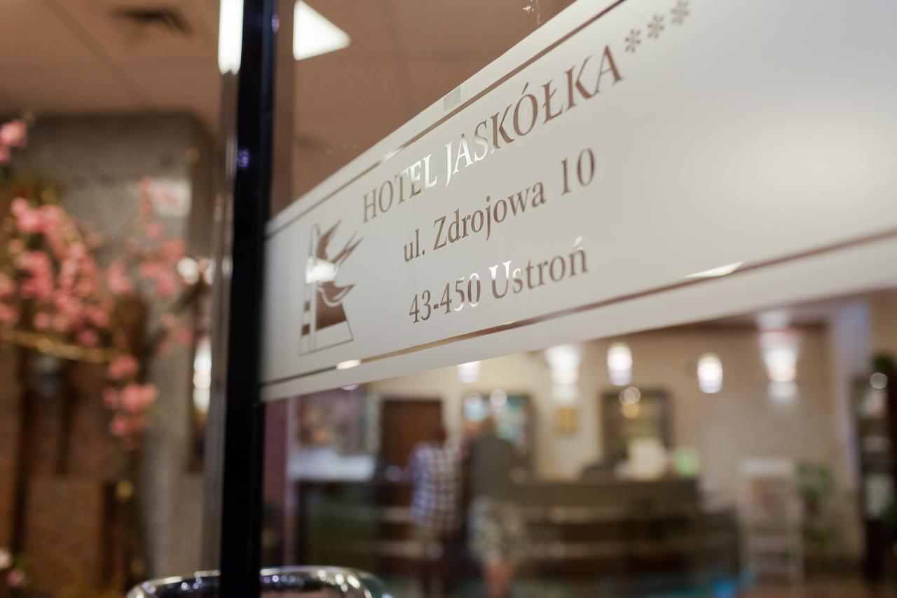 Hotel Jaskolka 乌斯特龙 外观 照片